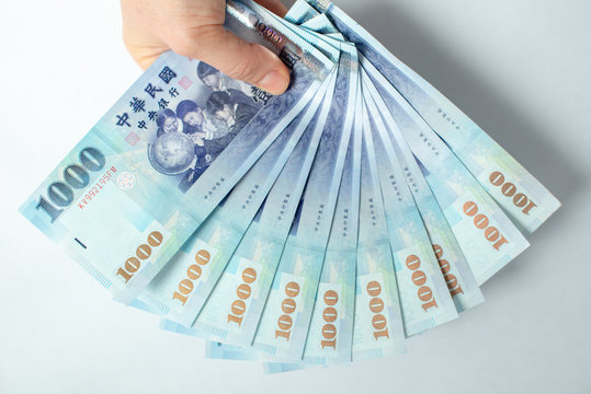 Sukses di Taiwan: Mengelola Keuangan dan Membangun Masa Depan Cerah