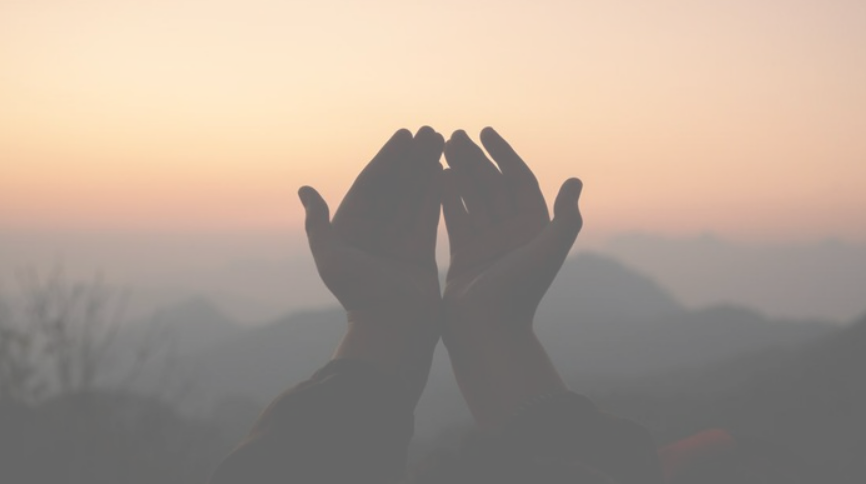 10 Doa agar Mendapat Rezeki Tak Terduga, Muslim Amalkan Yuk!