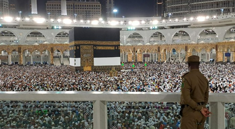 Lebih Baik Umrah atau Haji Dulu? Ini Penjelasannya dalam Islam